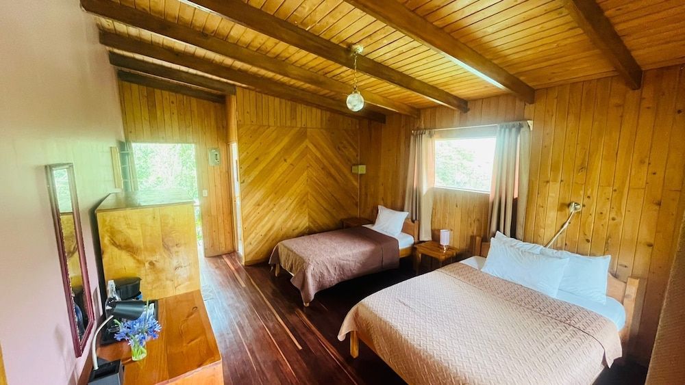 Toucanet Lodge Standard Triple Room 4