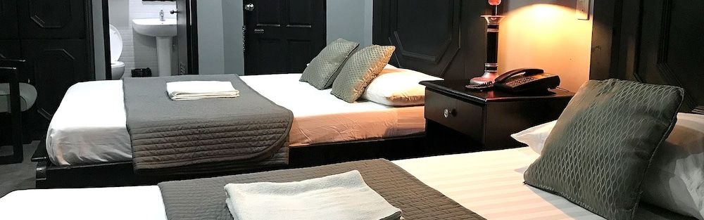 undefined Hotel Capada 5