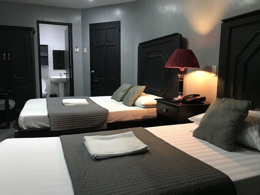 Hotel Capada Family Room w/ Balcony 4