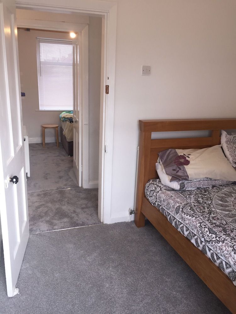 Worcester Town Centre Home & Garden City Townhome 2