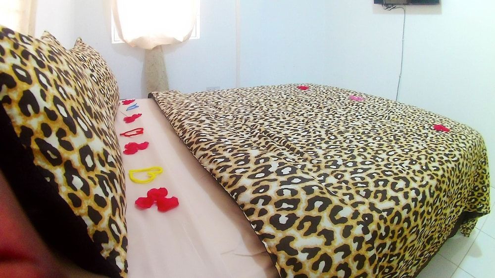 Apartment, 1 Queen Bed, Non Smoking, Garden View