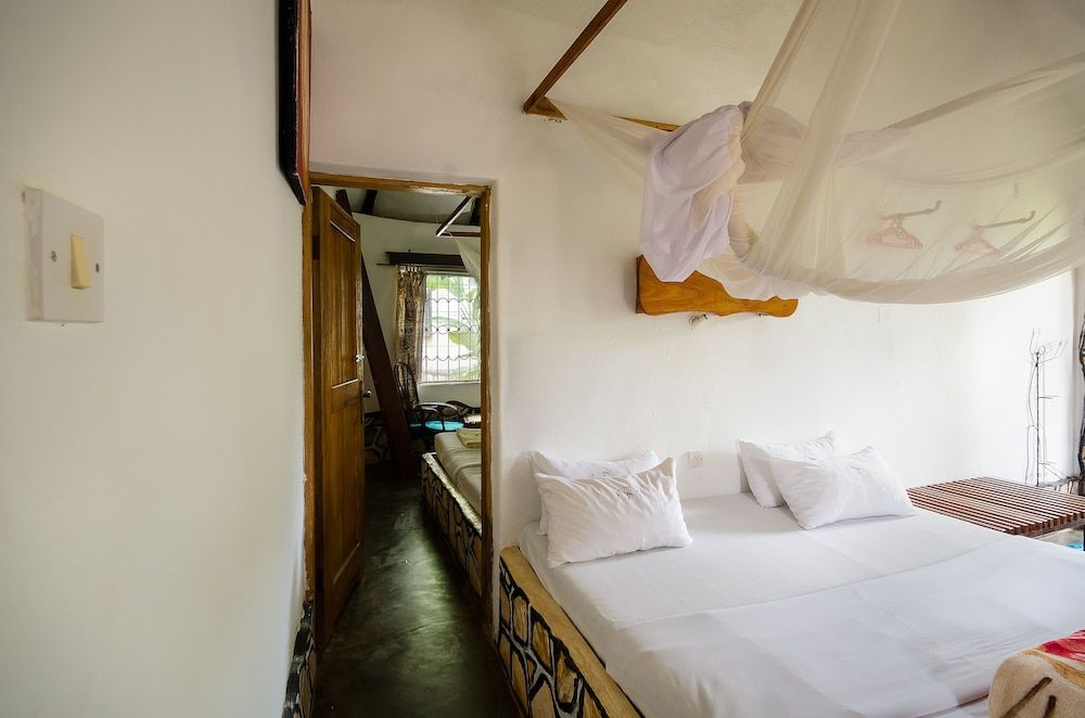 Kingfisher Safaris Resort Hotel Family Room, Non Smoking 2