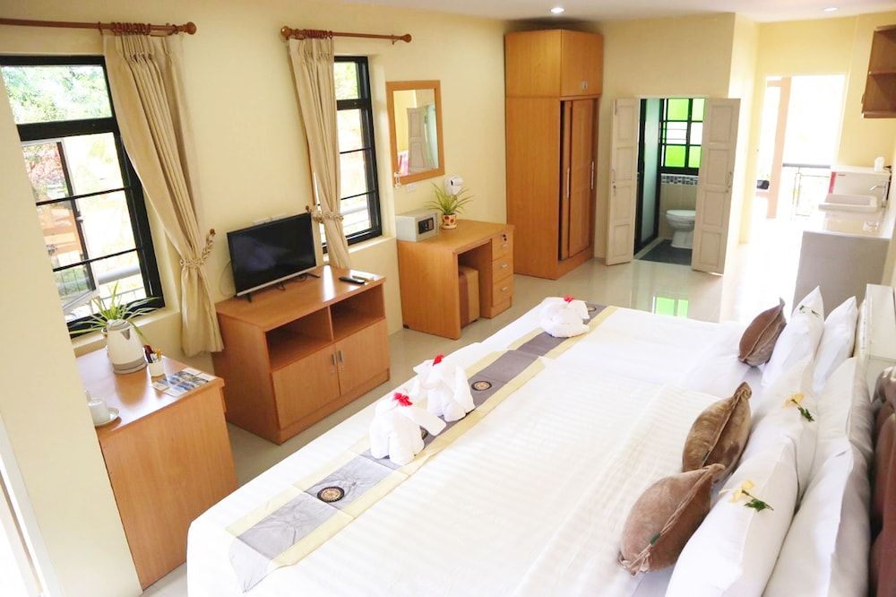 Chiangrai Lake Hill Resort Connection Room, 2 Double Beds, Non Smoking 4