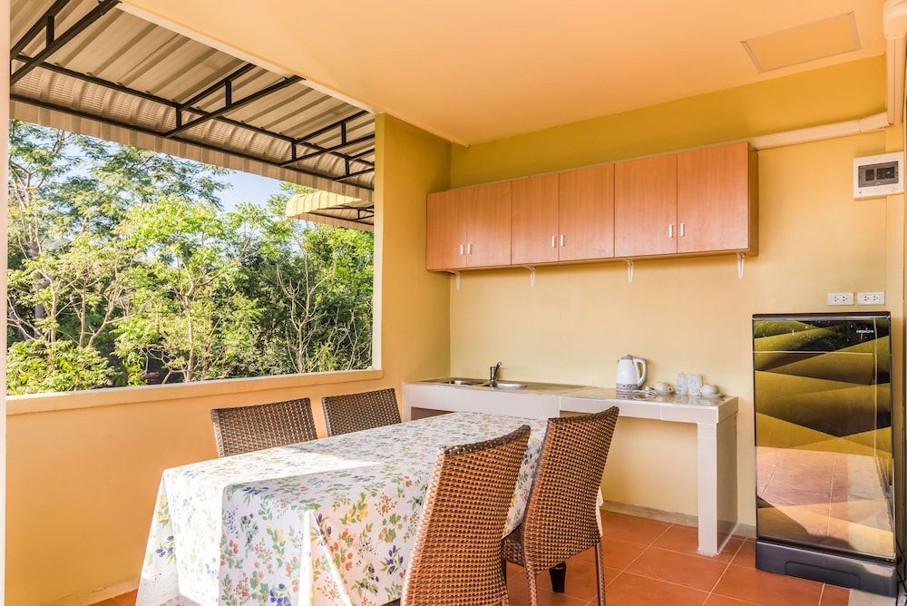 Chiangrai Lake Hill Resort Suite, 1 Double Bed, Non Smoking 2