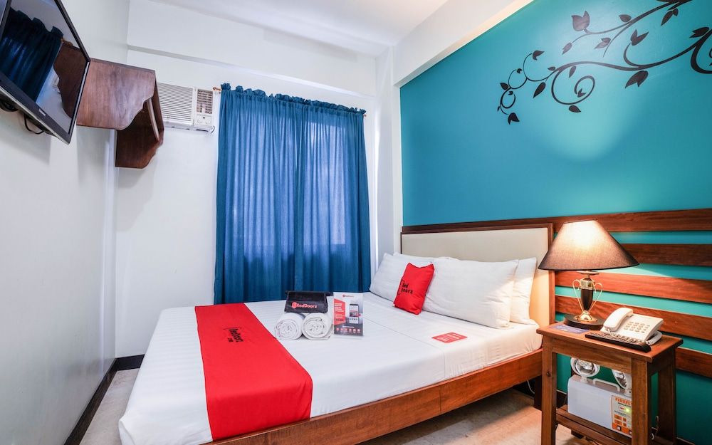 undefined RedDoorz Plus near Rizal Junction 4