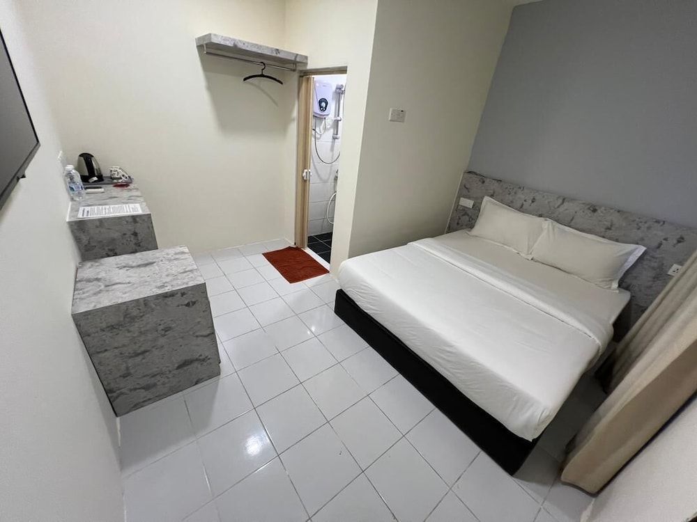 undefined D'Lima Beach Inn