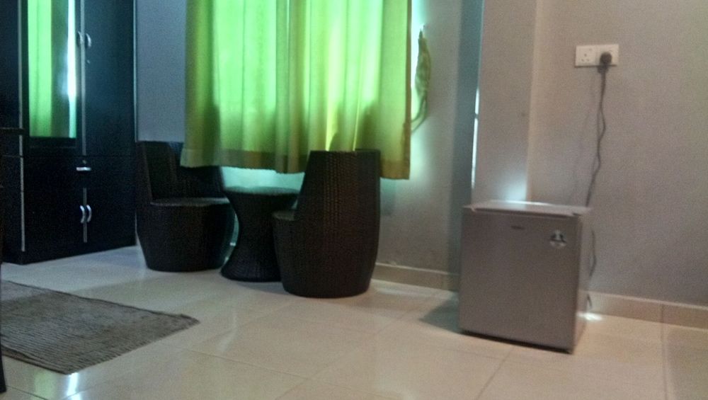 undefined Dlima Beach Inn 2