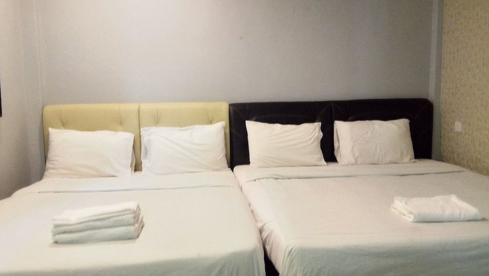 undefined Dlima Beach Inn