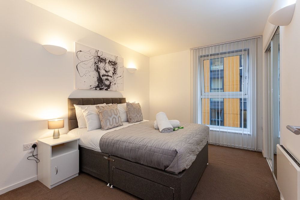 Skyline by Resify City Apartment, 2 Bedrooms, Kitchen, City View 6