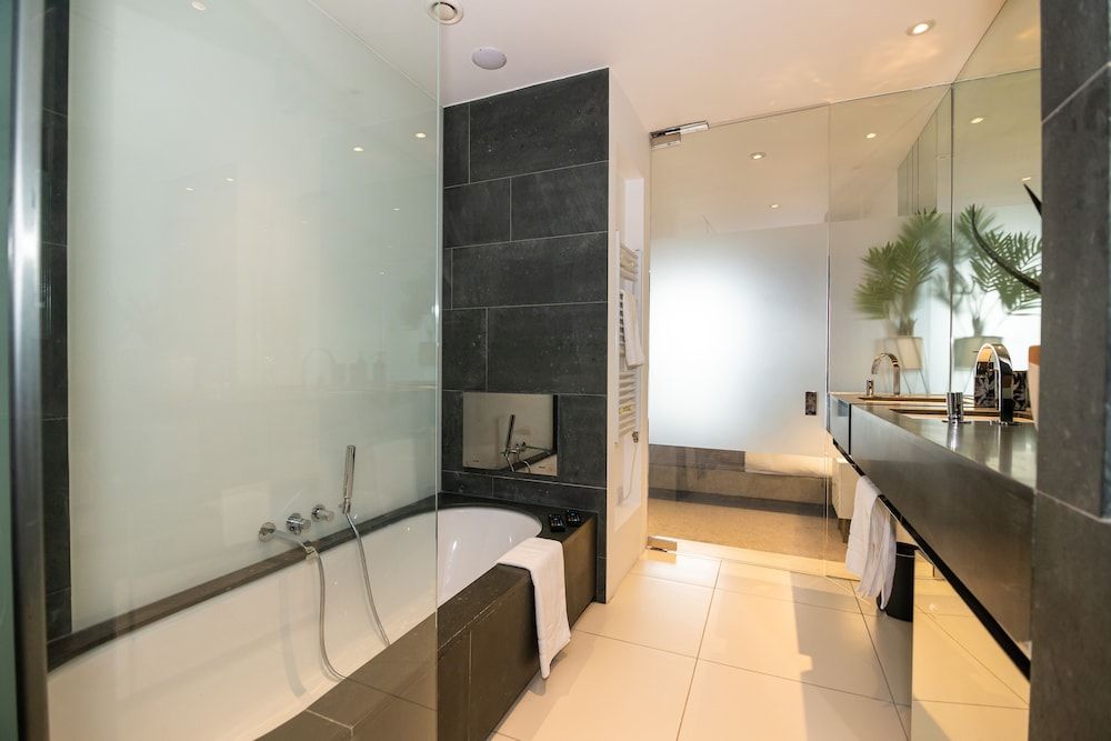 Skyline by Resify City Penthouse, 3 Bedrooms, Kitchen, City View 26