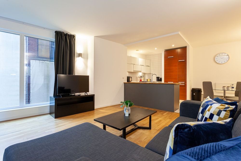 Skyline by Resify City Apartment, 2 Bedrooms, Kitchen, City View 14