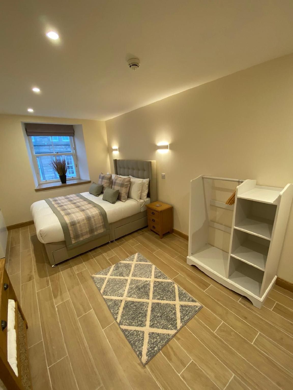 Apartment-Comfort-Private Bathroom-City View-Apartment 10