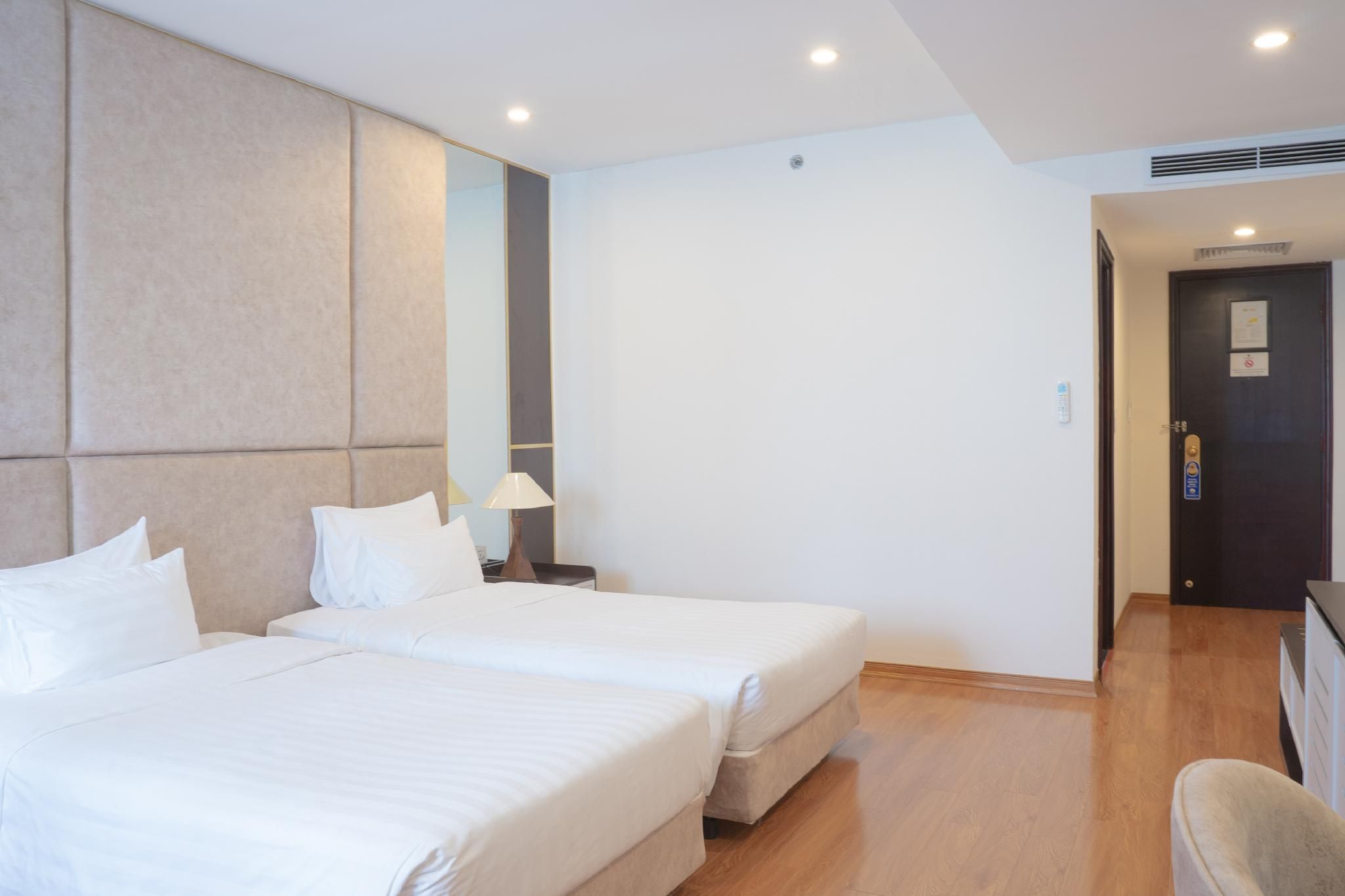 Deluxe Twin Room With Window