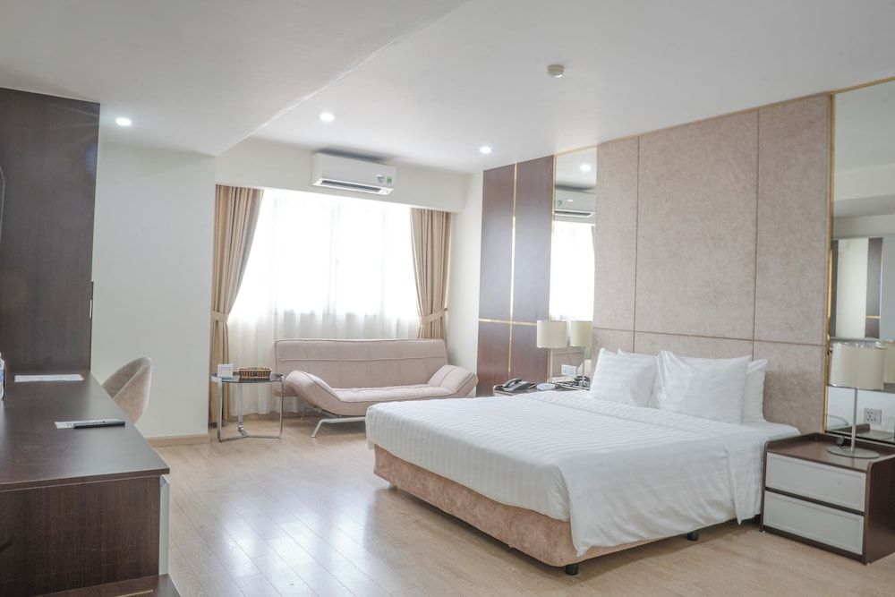 Bao Son International Hotel Deluxe Double Room (with Window)