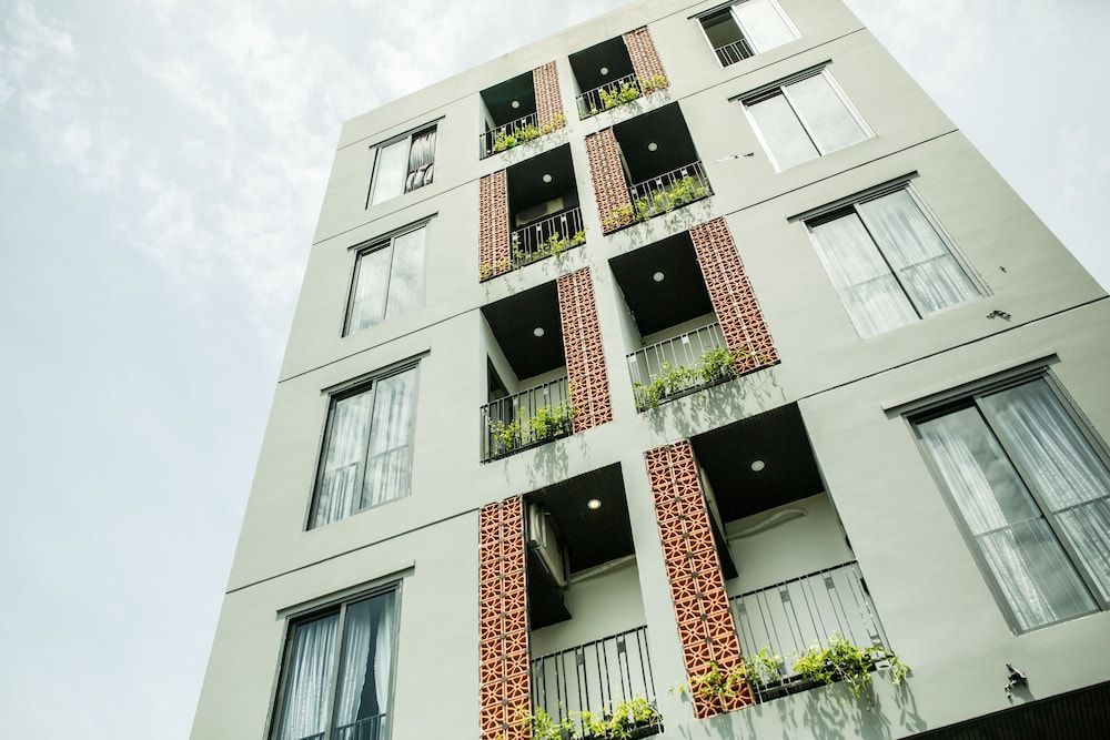 undefined Jolia's House 2