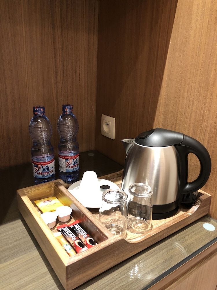 Elais Kinshasa Comfort Single Room, City View 3