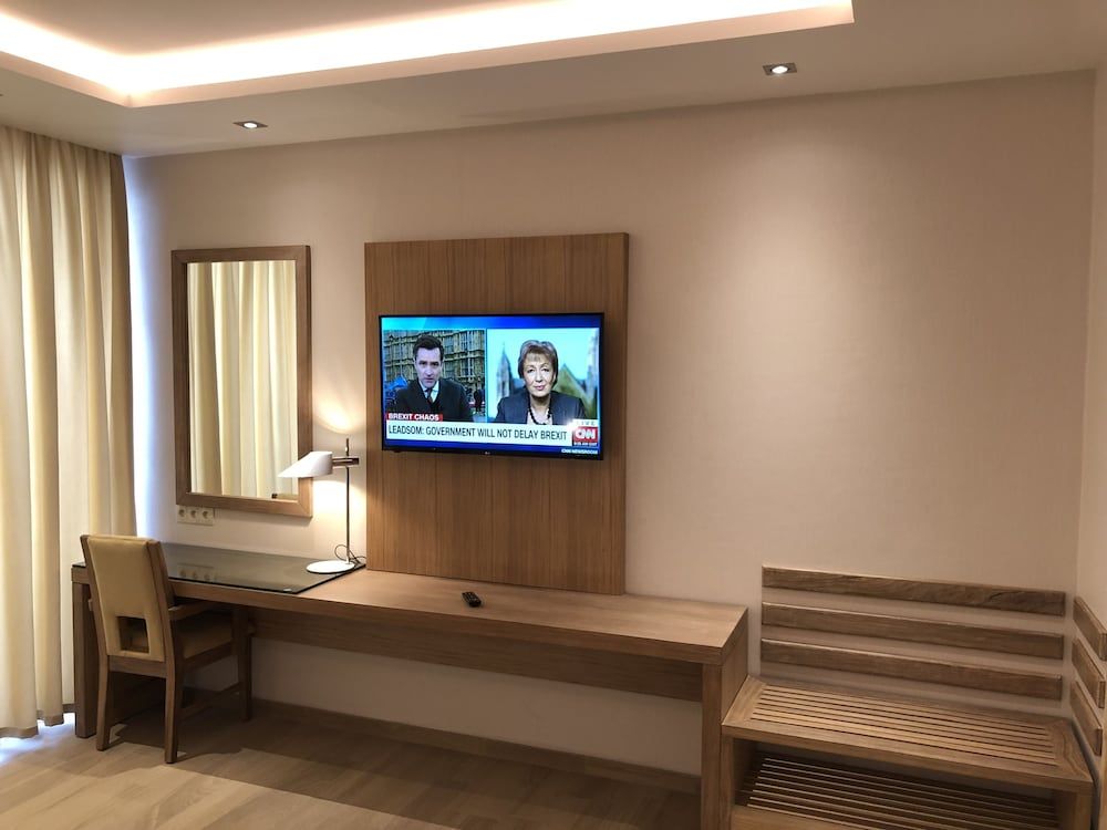 Elais Kinshasa Comfort Single Room, City View 5