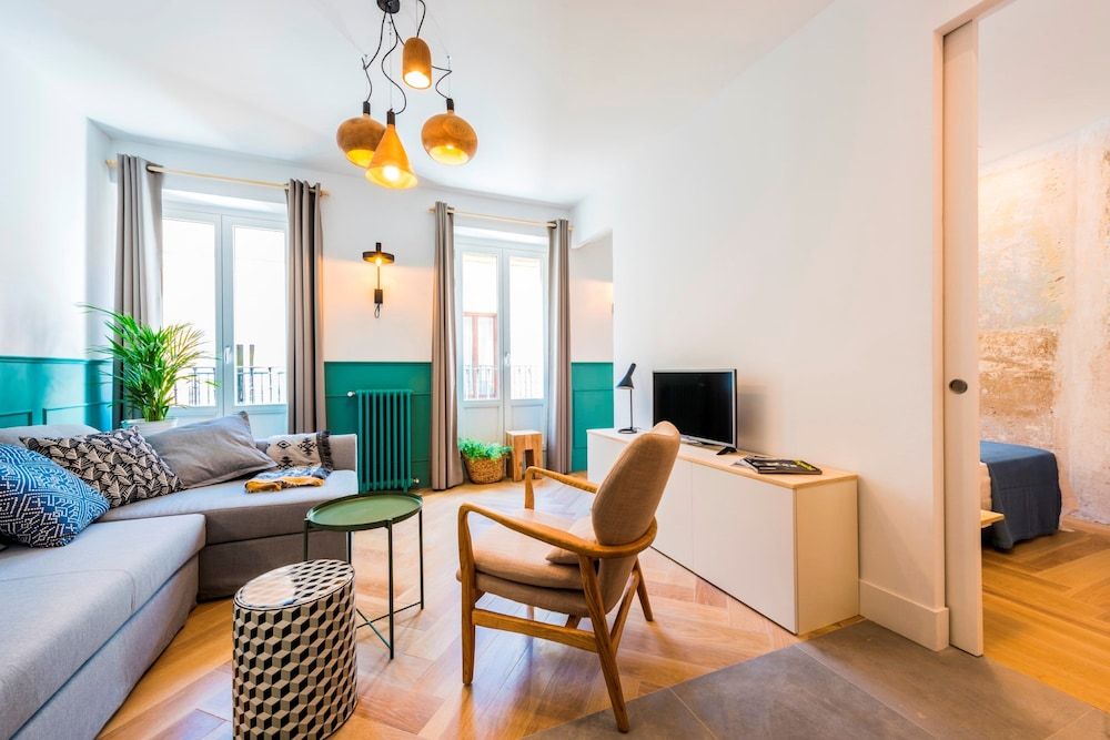 Be Mate Gran Vía Suites Deluxe Apartment, 1 Bedroom, City View 11