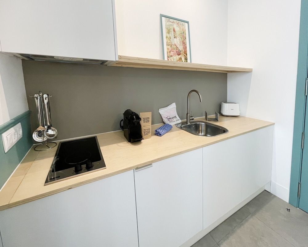 Be Mate Gran Vía Suites Studio 12