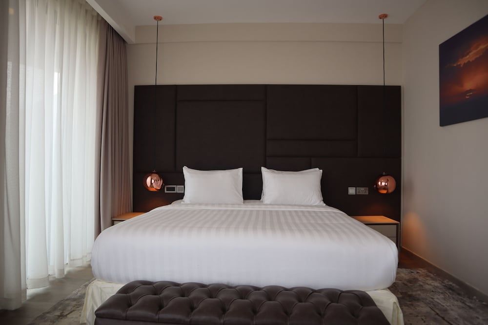 undefined The Curve by the Park Apartments 3