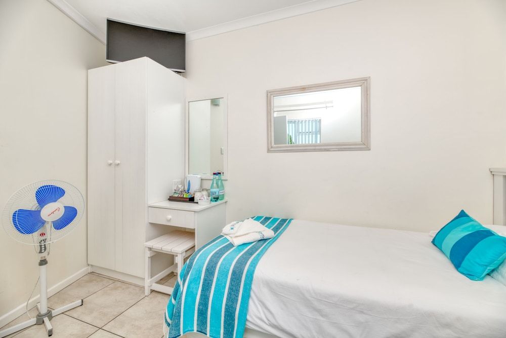 Mermaid Guest House Family Suite, 3 Bedrooms 4