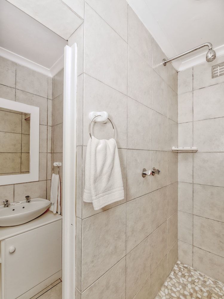 Mermaid Guest House Family Suite, 3 Bedrooms 18