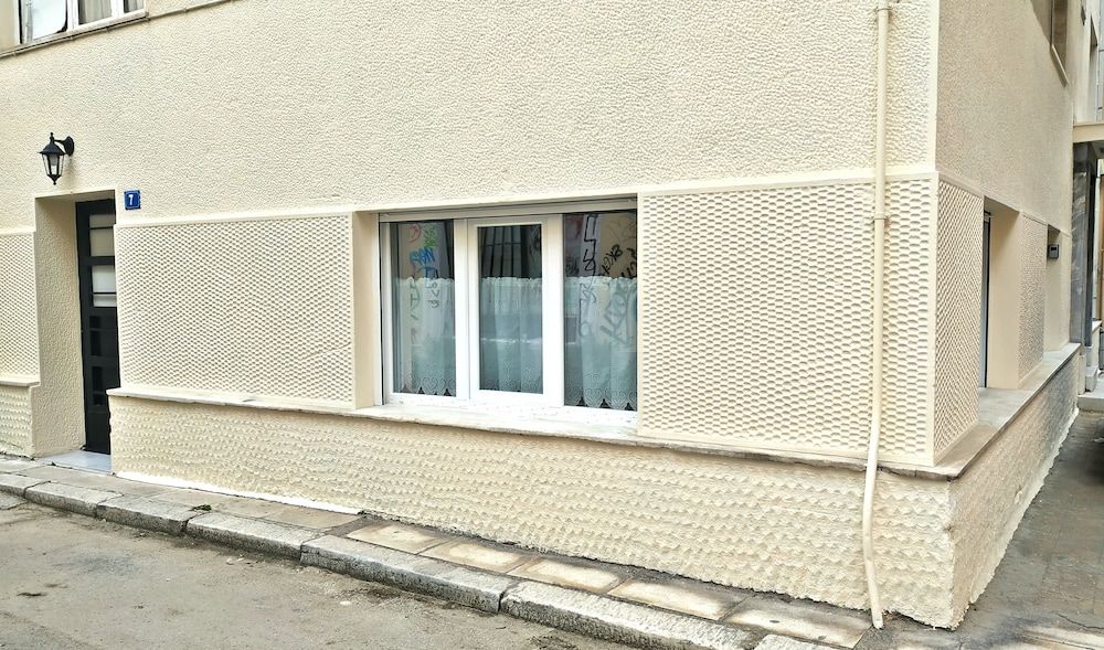 Secondary Image