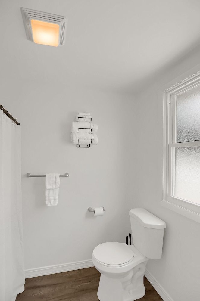 Halifax Inn Business Room, Non Smoking 5