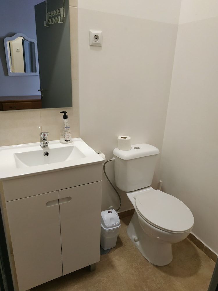 Gabriel Double Room, Private Bathroom (V) 4