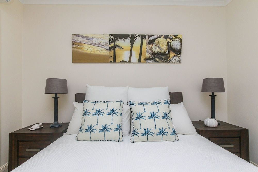 undefined Inner City One Bedroom Apartment 27 5