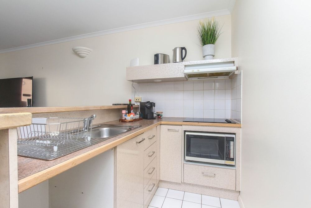 undefined Inner City One Bedroom Apartment 27 6