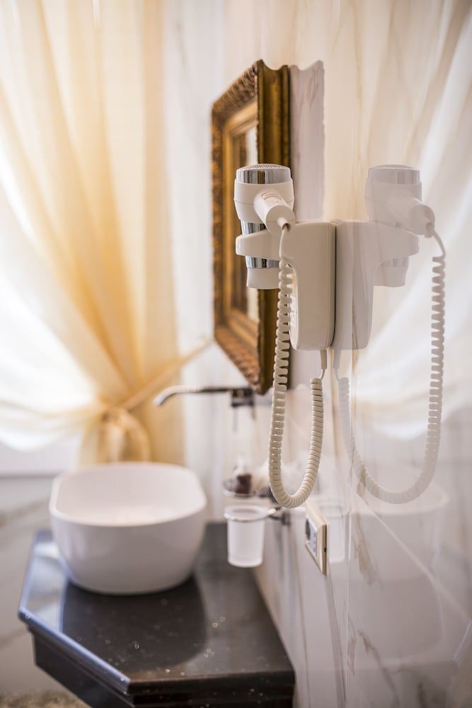 Trastevere Royal Suite Trilussa Classic Room 11