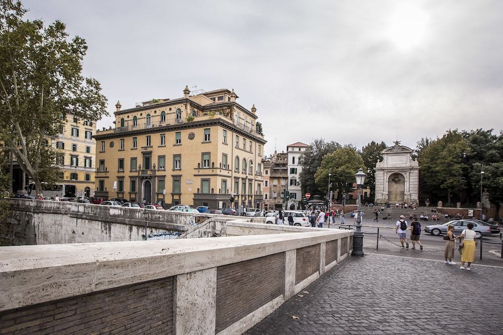 undefined Trastevere Royal Suite Trilussa 5