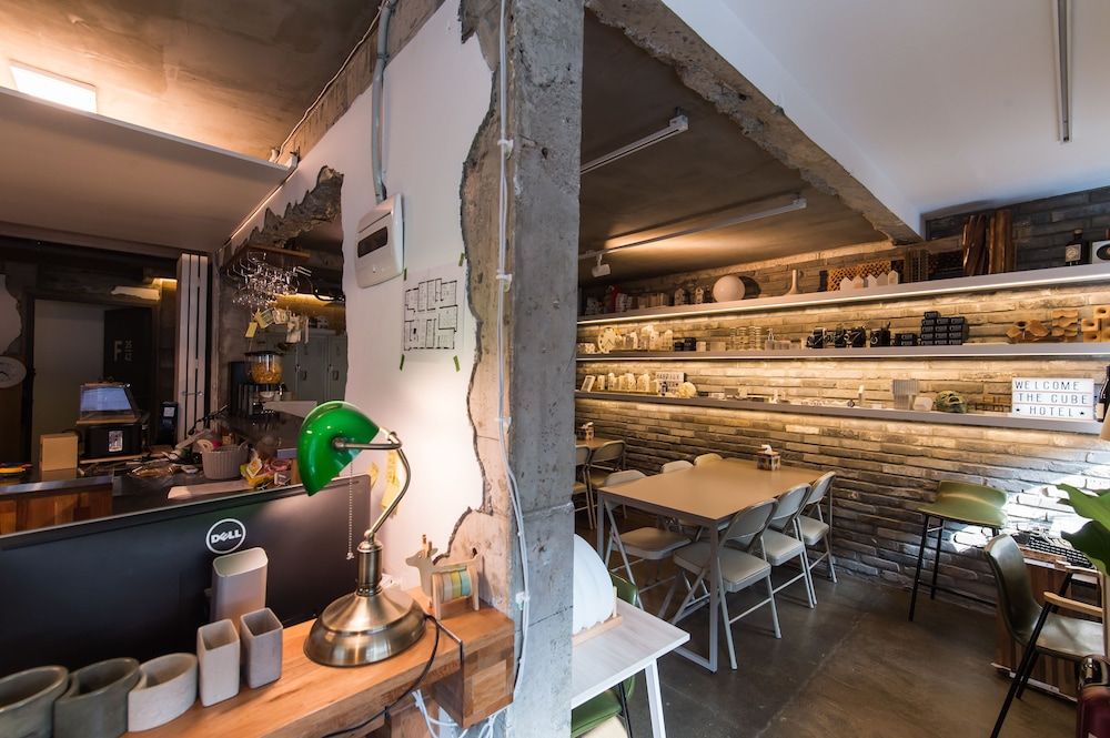 undefined The Cube Hotel - Hostel 10