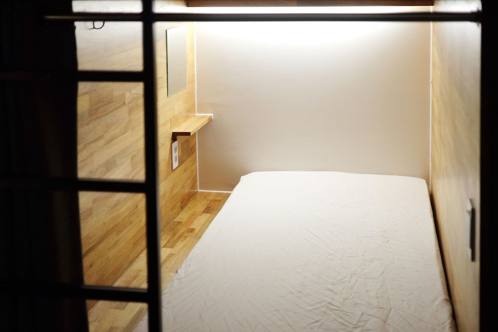 The Cube Hotel - Hostel Shared Dormitory, Men only 4