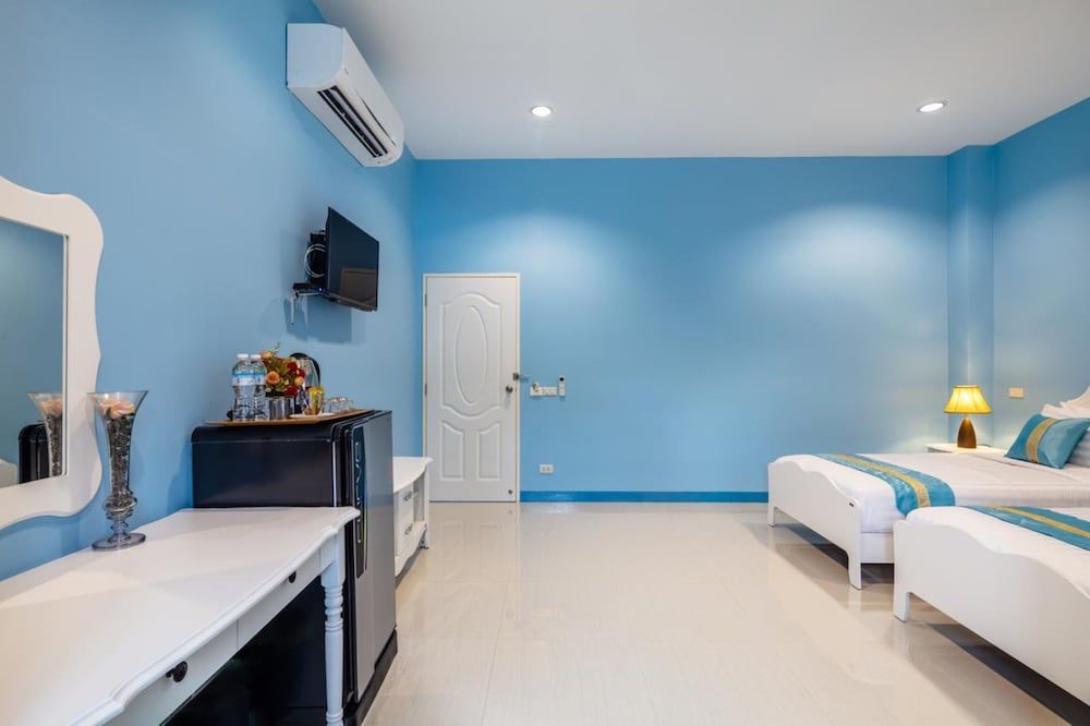 Napasawan Resort Standard Twin Room 4