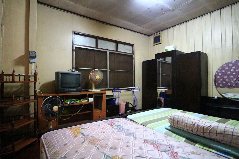 undefined Anurak Guesthouse 10