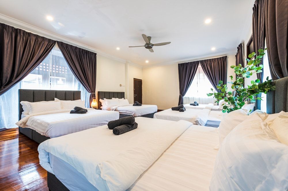 undefined 1km to KLCC 6R5B Private Pool Bungalow