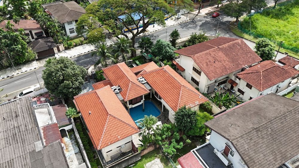 undefined 1km to KLCC 6R5B Private Pool Bungalow 3
