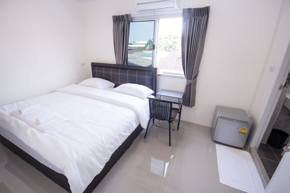 Nina Guesthouse Standard Double Room 3