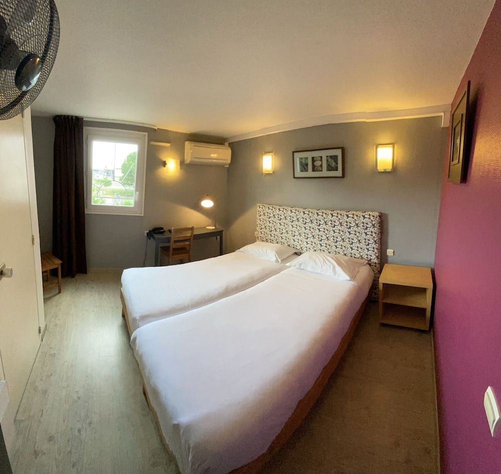 Le Sud Hotel Comfort Twin Room 3