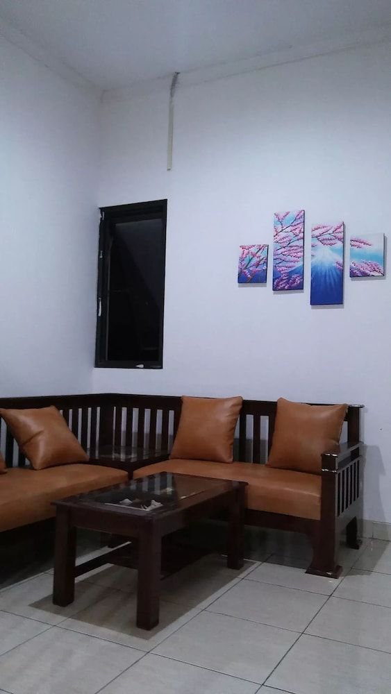 undefined Cozy Residence Muwardi Jakarta 10