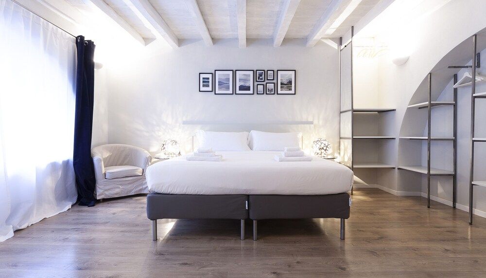 undefined Italianway - Rosales 1 A 4