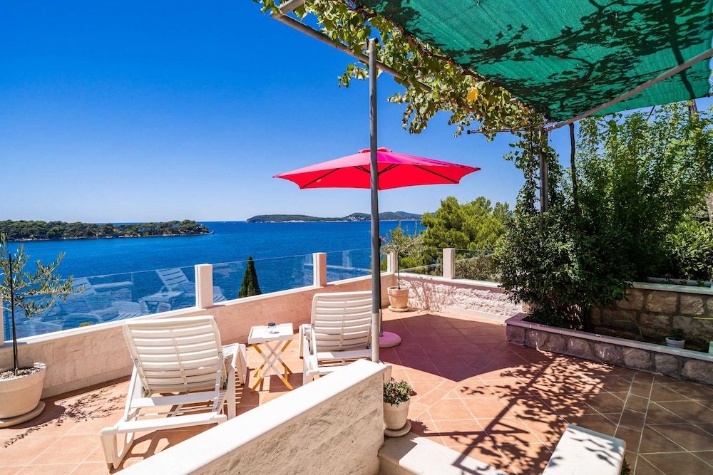 undefined Apartments Lovro 3