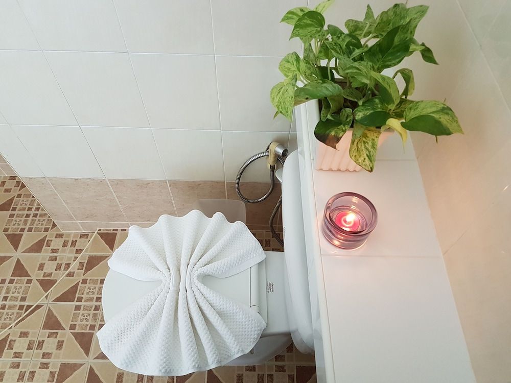 BRS Hotel Double or Twin Room 10