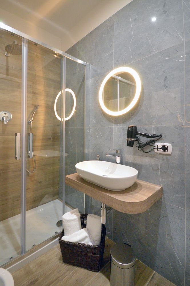 Napoliseason Rooms and Breakfast Deluxe Double Room, Ensuite, Courtyard View 47