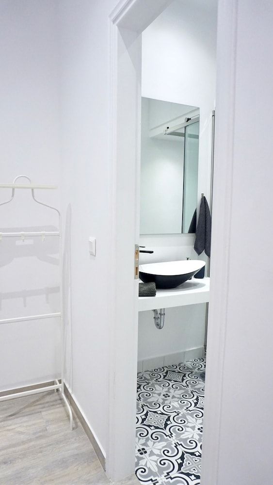 Vibrant & Cozy Apt in Athens Apartment 13