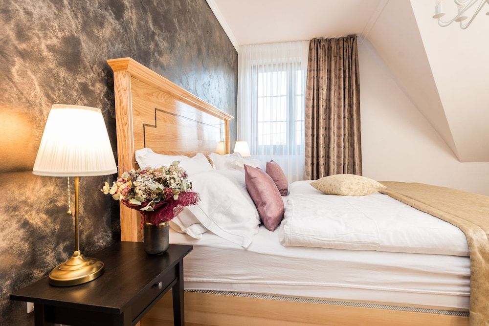 Plitvice Falls Cottage Deluxe King Room