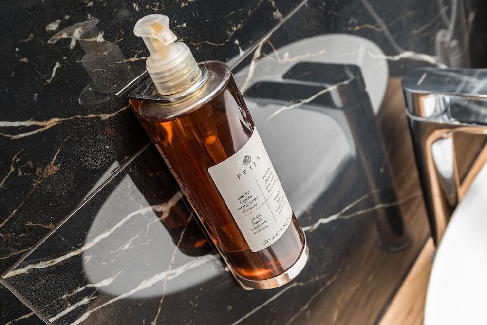 Plitvice Falls Cottage Deluxe King Room 4