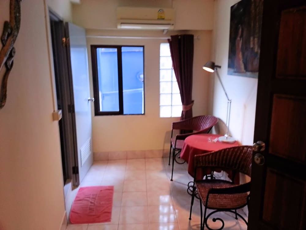 undefined Fong Kaew and Baan Nang Fa Guesthouse 6